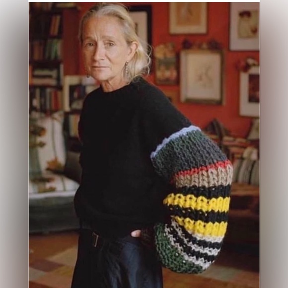 Beautiful warm and cozy wool sweater from Limited Handknit Sz M - Picture 14 of 16